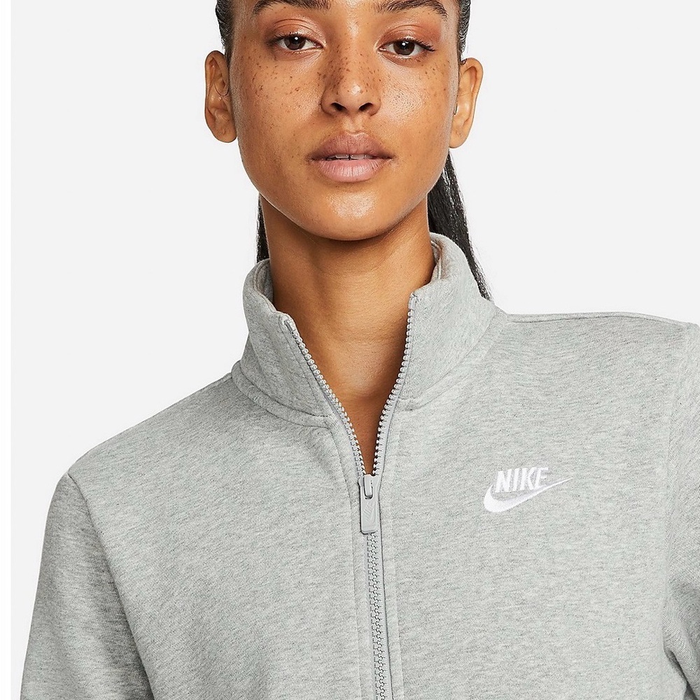 Nike Women's Gray Sportswear Club Fleece Quarter-Zip Sweatshirt - Picture 2 of 8